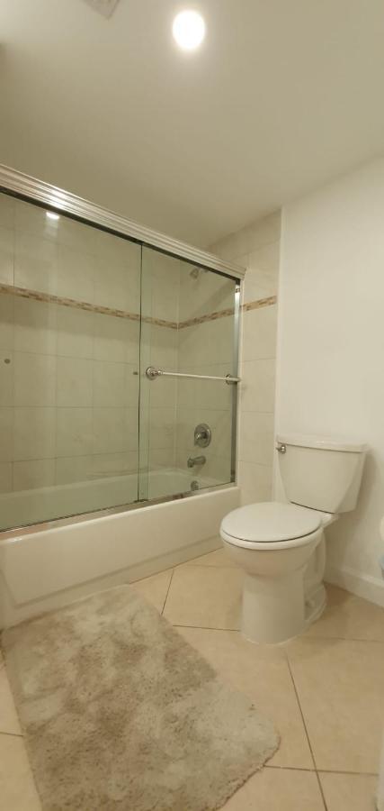 Apartament Yacht Club Aventura 2Br + 2Ba Miami Zewnętrze zdjęcie